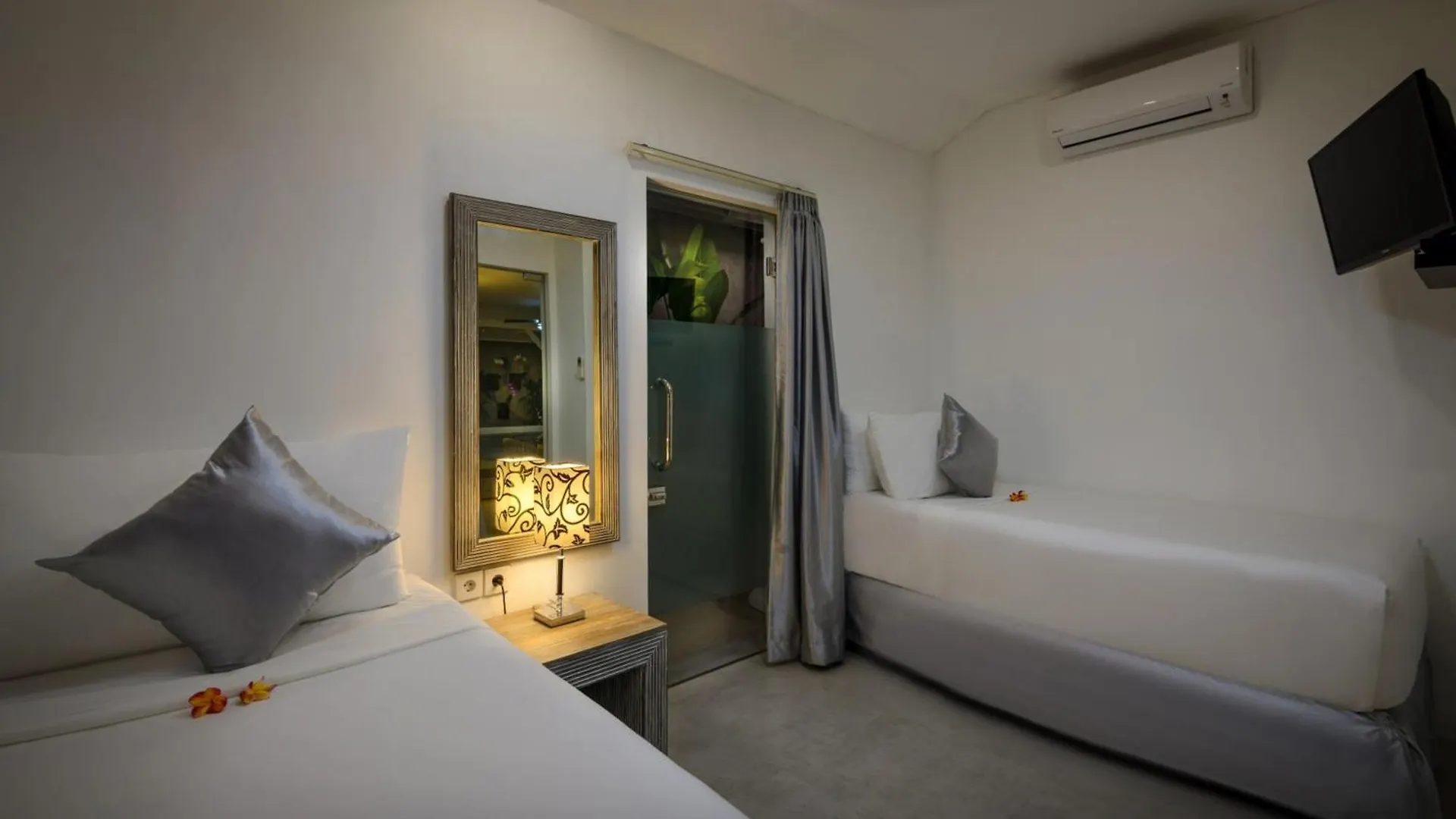 Exquisite 4Br Villa Oasis In Central Seminyak, Bali